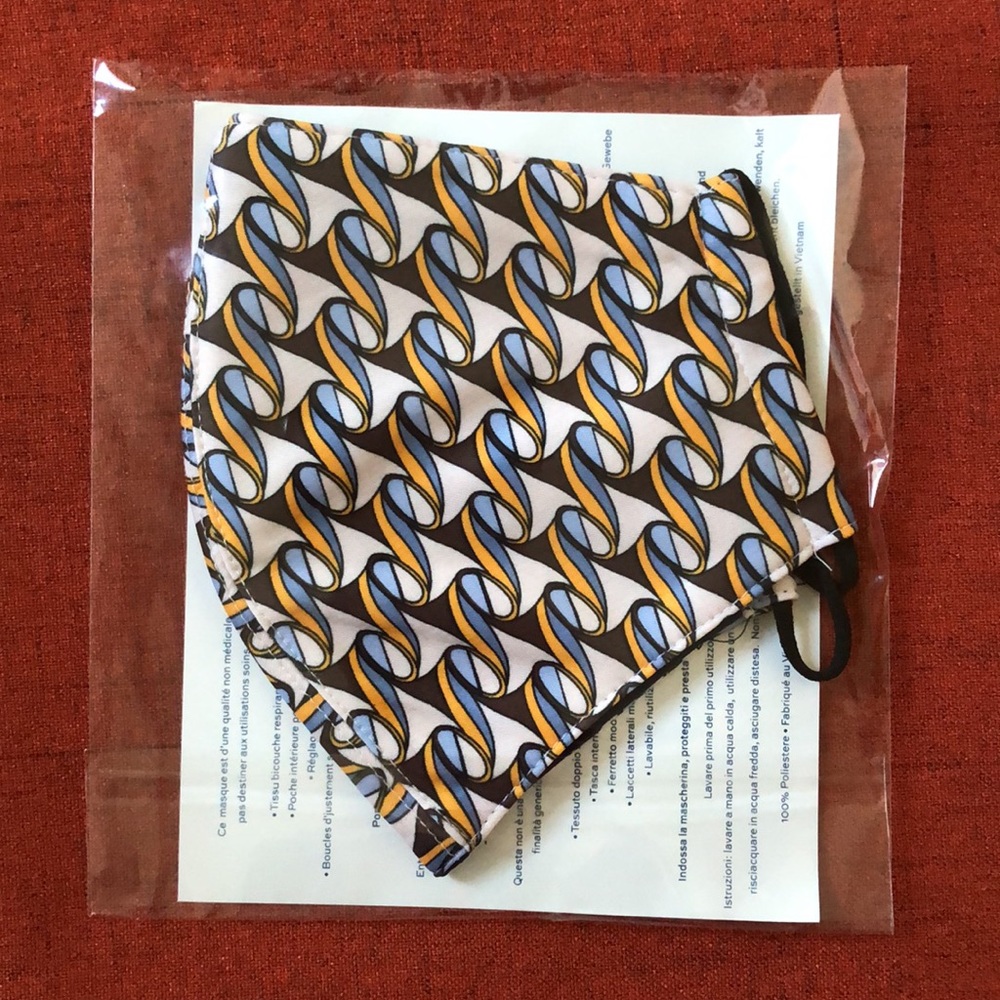 NWT - Tory Burch Face Mask